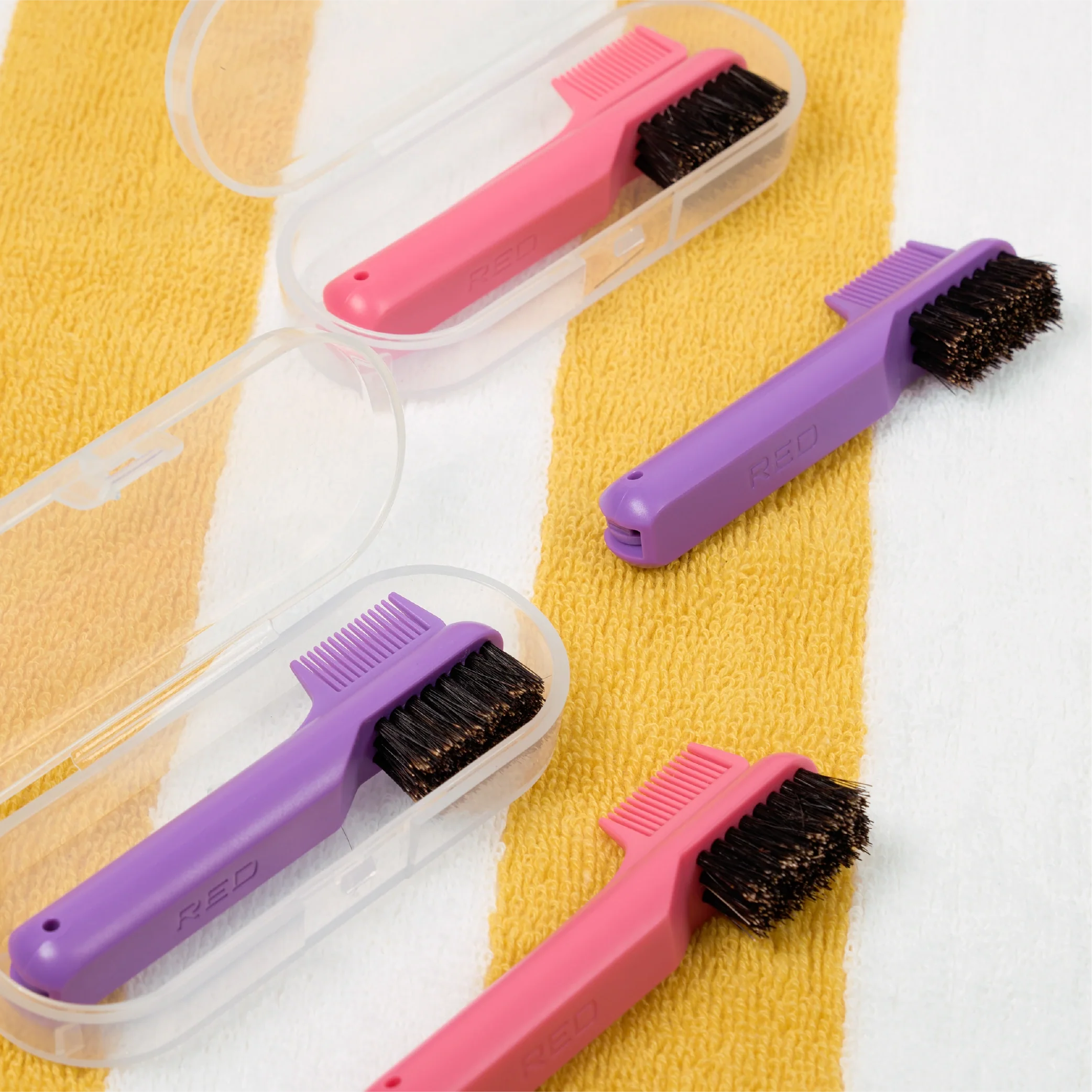 RED by KISS 2-in-1 Foldable Comb & Edge Brush w/ Travel Case - Image 10